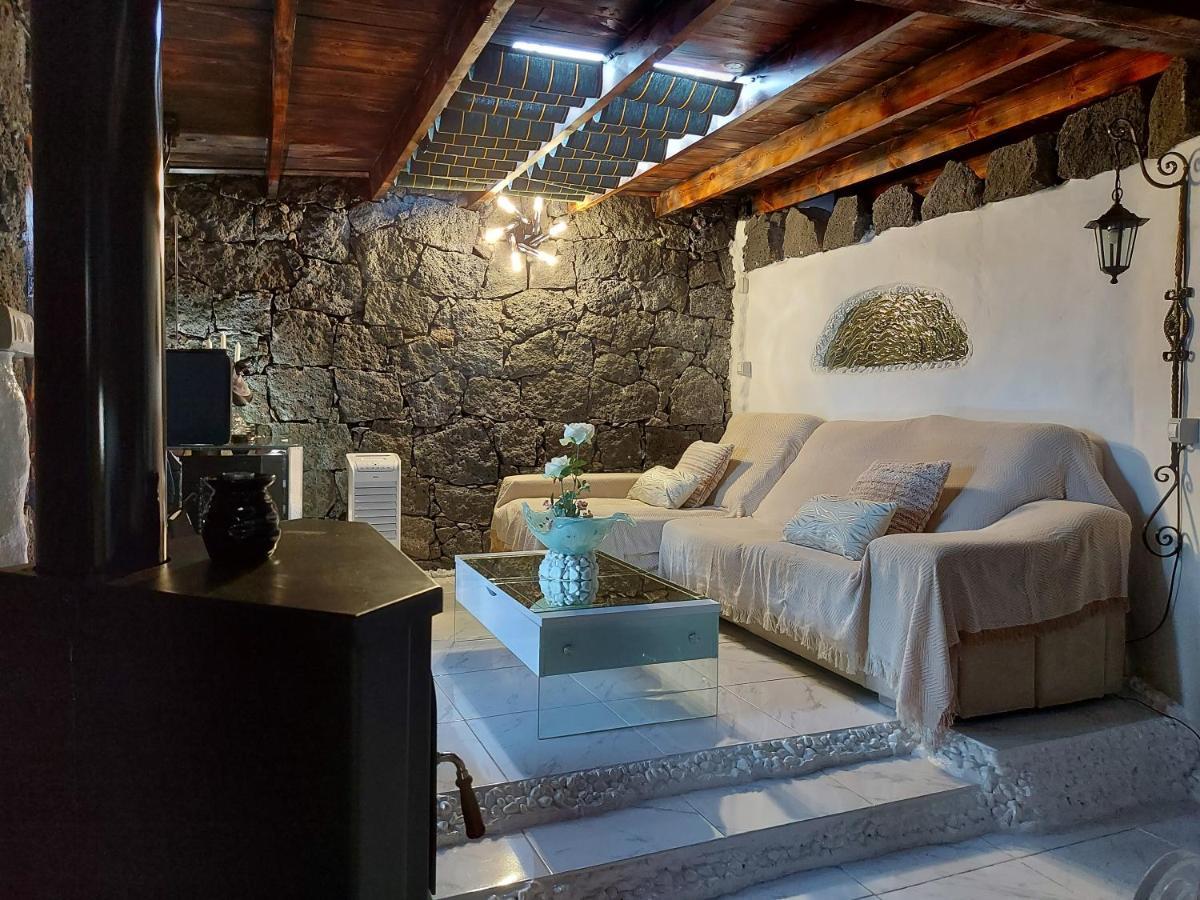 Aloelux Villa ! - Private Villa With Jacuzzi, Cinema ,Massage ,Wonderful View, Art Desing Villa Conil Bagian luar foto