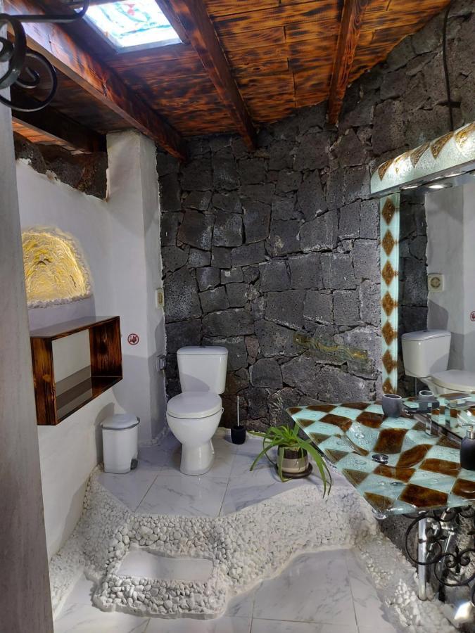 Aloelux Villa ! - Private Villa With Jacuzzi, Cinema ,Massage ,Wonderful View, Art Desing Villa Conil Bagian luar foto