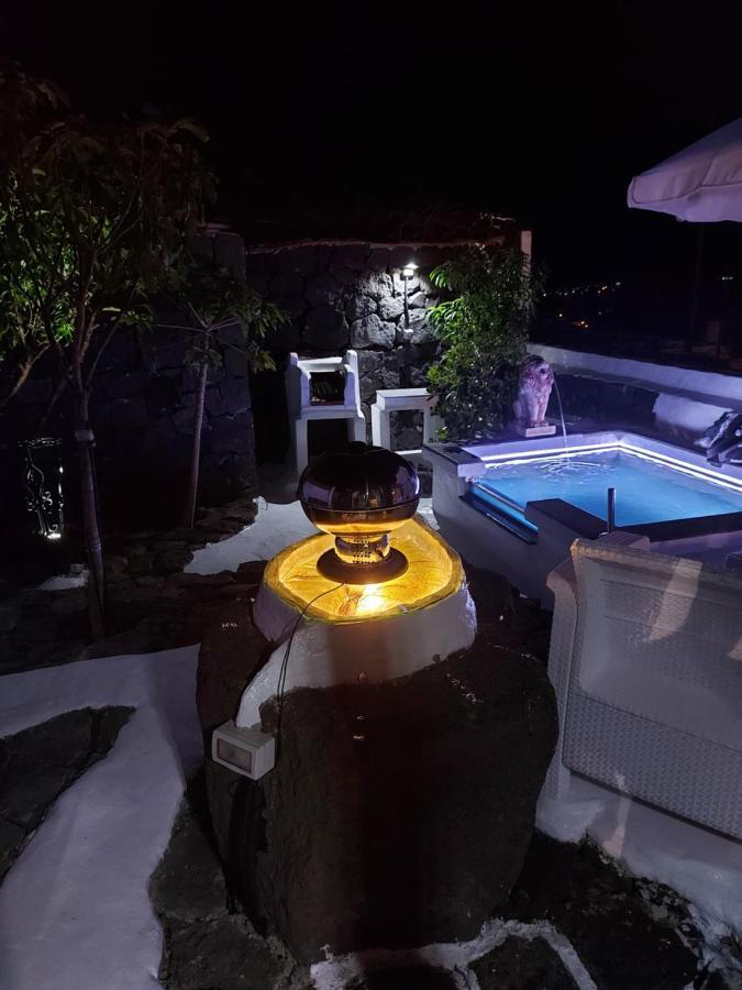 Aloelux Villa ! - Private Villa With Jacuzzi, Cinema ,Massage ,Wonderful View, Art Desing Villa Conil Bagian luar foto