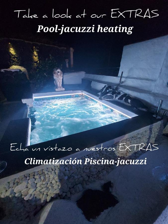Aloelux Villa ! - Private Villa With Jacuzzi, Cinema ,Massage ,Wonderful View, Art Desing Villa Conil Bagian luar foto